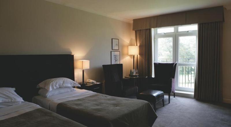 Macdonald Hill Valley Hotel, Spa & Golf Resort Whitchurch  Szoba fotó