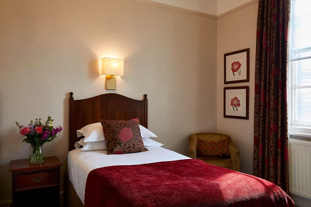 Macdonald Hill Valley Hotel, Spa & Golf Resort Whitchurch  Szoba fotó