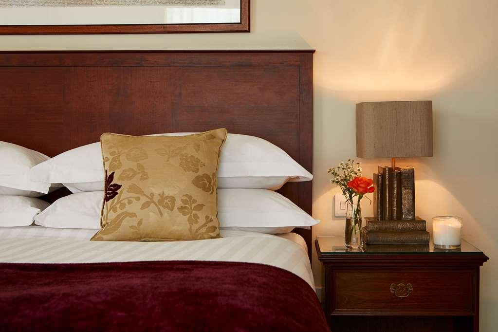 Macdonald Hill Valley Hotel, Spa & Golf Resort Whitchurch  Szoba fotó