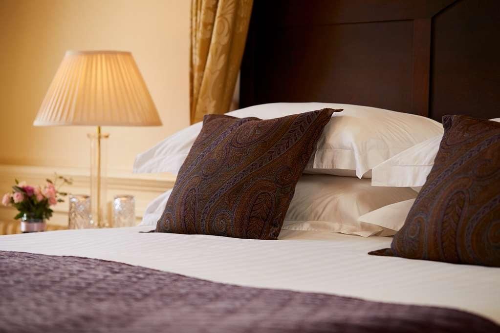 Macdonald Hill Valley Hotel, Spa & Golf Resort Whitchurch  Szoba fotó