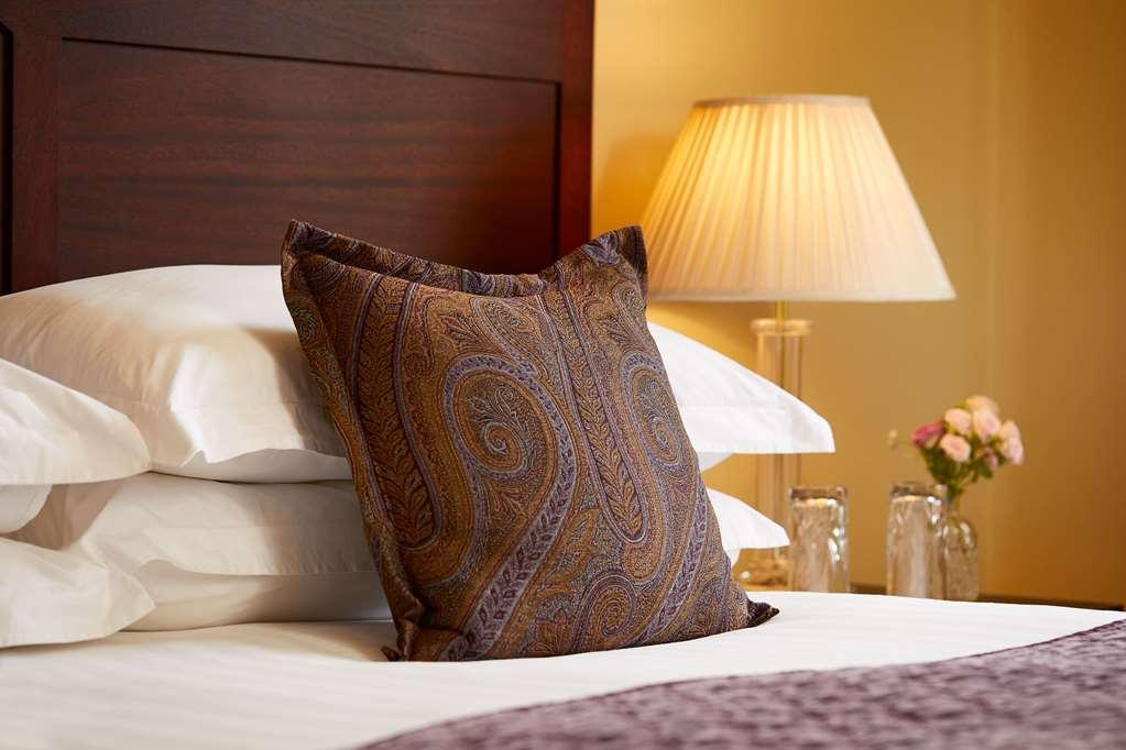 Macdonald Hill Valley Hotel, Spa & Golf Resort Whitchurch  Szoba fotó